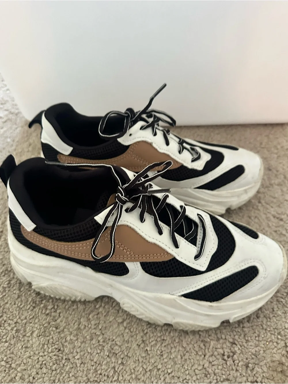 SM New York White, Black & Brown Women's Chunky Sneakers